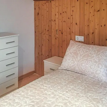 Holiday home 4 Bedroom Beautiful In Ortigueira